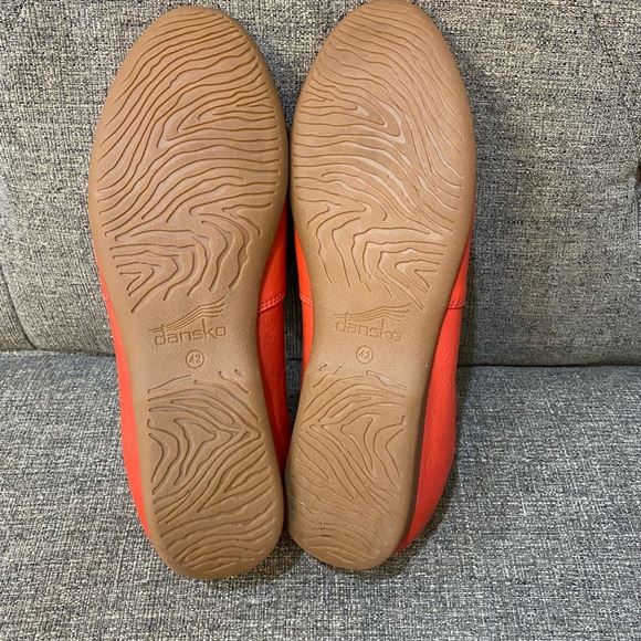 Dansko Larisa Flat Loafer Leather Poppy Red Women Size 42 - Picture 8 of 10